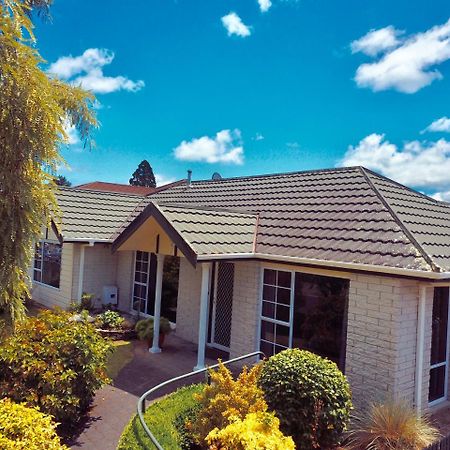 Tui House Taupo Exterior photo
