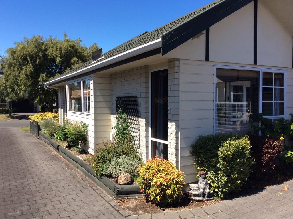Tui House Taupo Exterior photo