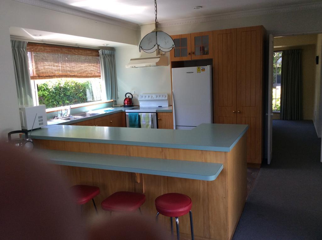 Tui House Taupo Exterior photo